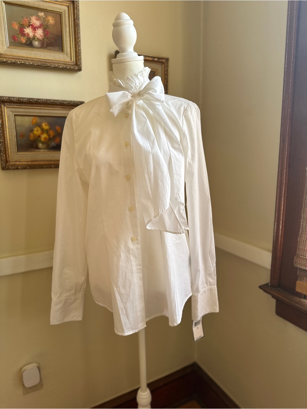 NWT Ralph Lauren White 100% Cotton Button-Up Blouse with Ruffled Collar M - Picture 2 of 10